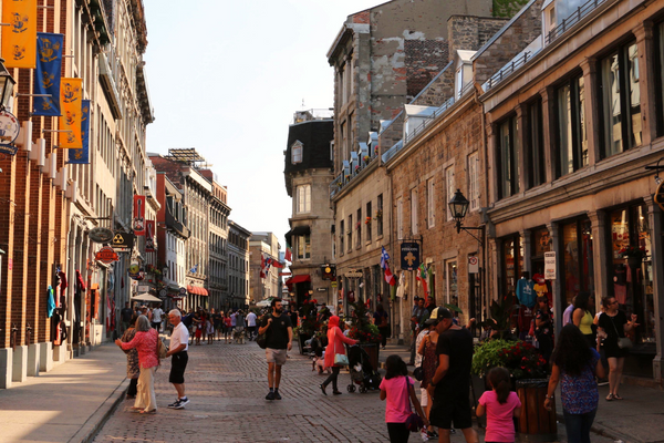 Old montreal tourist attractions