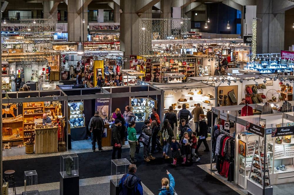 Visit the Christmas market in Montreal in December