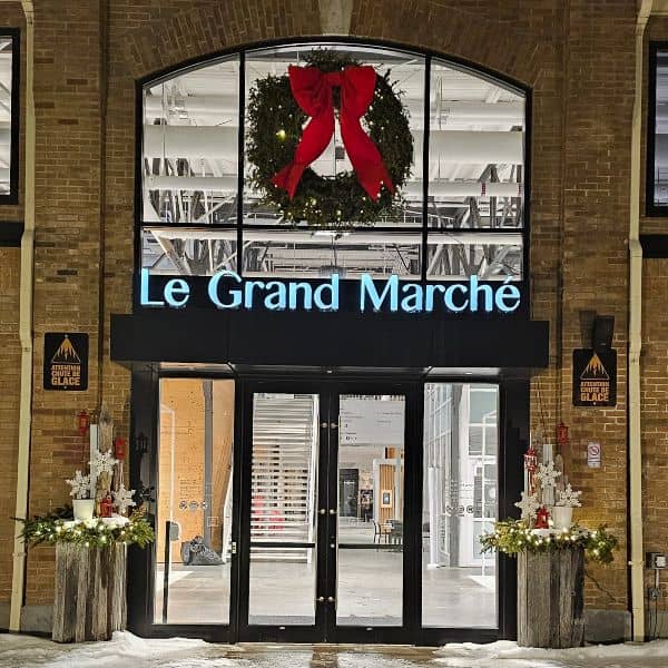 Visit the Le Grand Marche de Quebec for free.