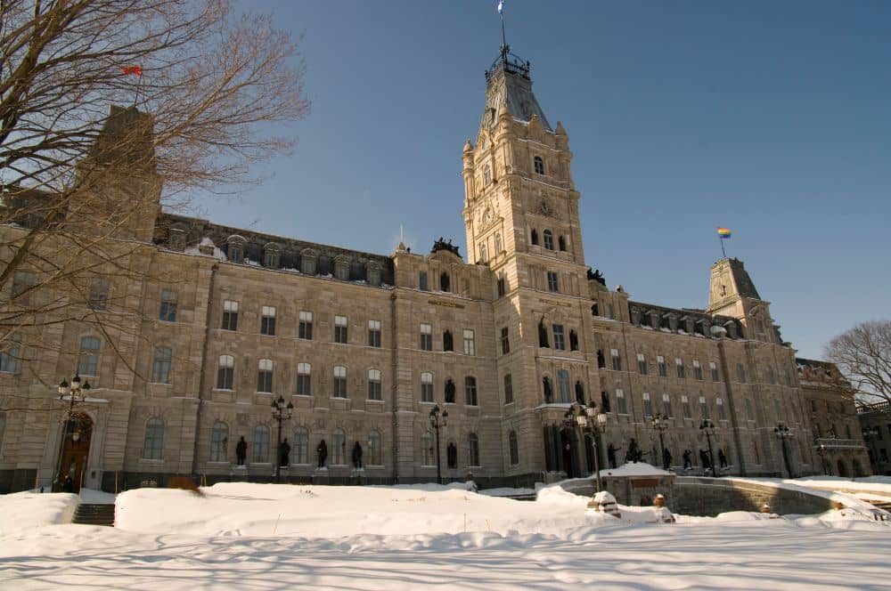Parliament Building has free walking tour Quebec City